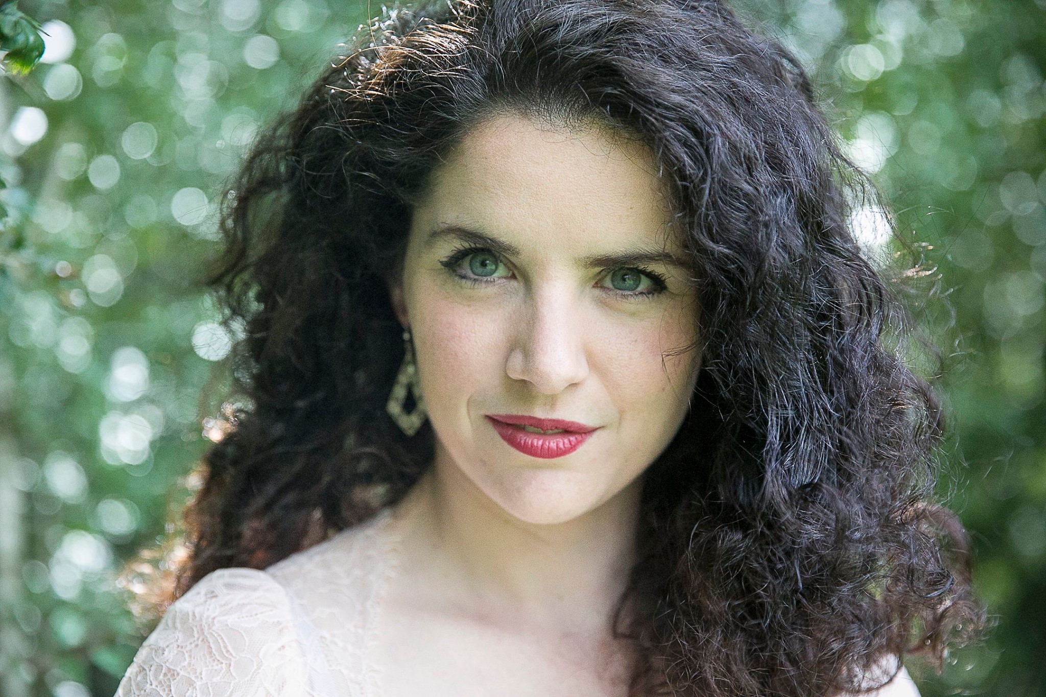 Eileen Coyle singing